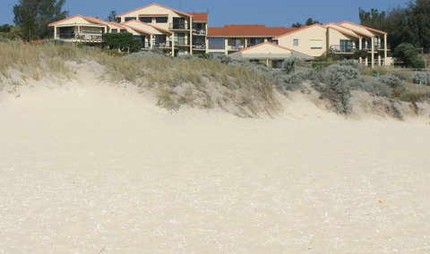 Scarborough & Absolutely Beachfront - Newcastle Accommodation 0