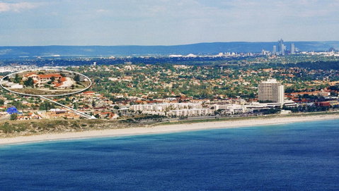 Scarborough & Absolutely Beachfront - Newcastle Accommodation 1