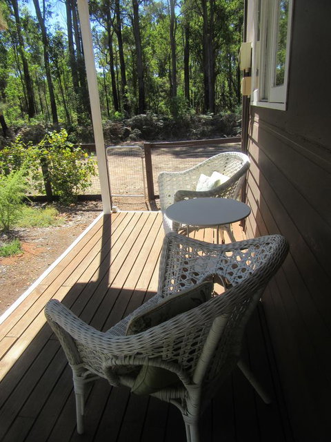 Di's Cabin In Dwellingup - Newcastle Accommodation 0