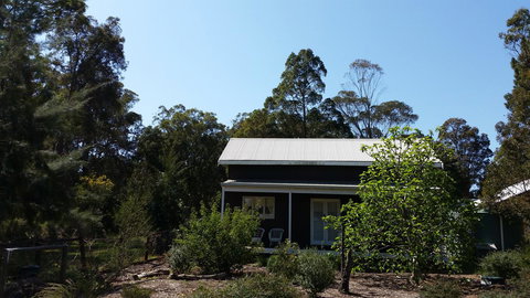 Di's Cabin In Dwellingup - Newcastle Accommodation 3