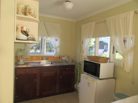 Di's Cabin In Dwellingup - Newcastle Accommodation 18