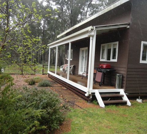 Di's Cabin In Dwellingup - Newcastle Accommodation 7
