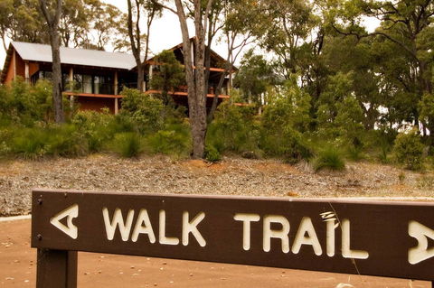 Arum - Close To The Margaret River - Newcastle Accommodation 26
