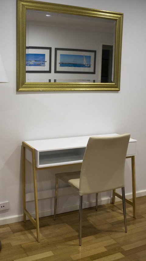 Relax, Bright & Airy Garden Villa - Newcastle Accommodation 2
