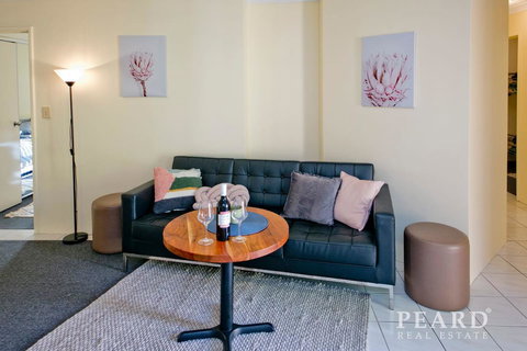 Scarborough Beach, Perth - Sun & Surf Villa - Newcastle Accommodation 14