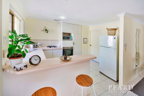 Scarborough Beach, Perth - Sun & Surf Villa - Newcastle Accommodation 16