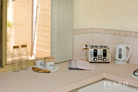 Scarborough Beach, Perth - Sun & Surf Villa - Newcastle Accommodation 3