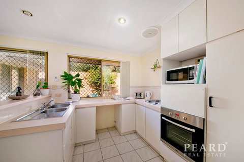 Scarborough Beach, Perth - Sun & Surf Villa - Newcastle Accommodation 8