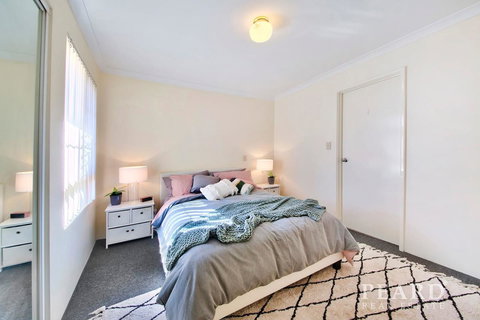 Scarborough Beach, Perth - Sun & Surf Villa - Newcastle Accommodation 1
