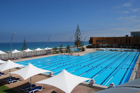 Absolute Beachfront Scarborough - Newcastle Accommodation 10