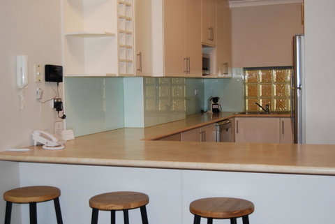 Absolute Beachfront Scarborough - Newcastle Accommodation 4