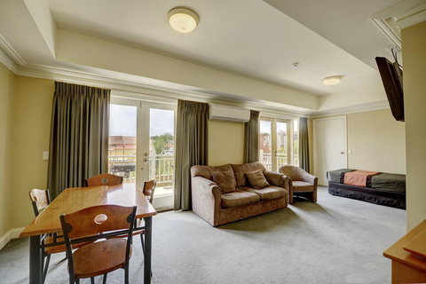 The Jetty Resort - Newcastle Accommodation 24