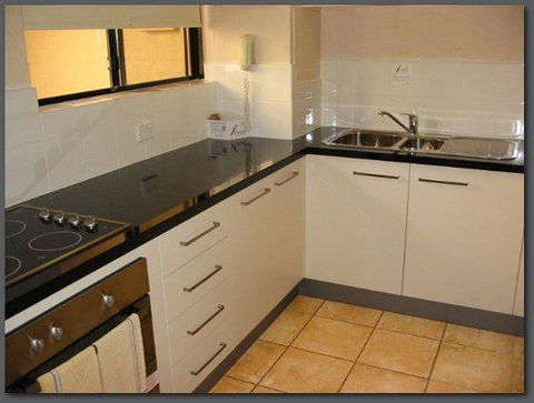Kalbarri Beach Resort - New Castle Tourism 12