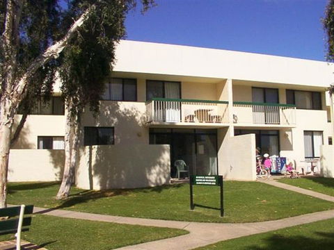 Kalbarri Beach Resort - New Castle Tourism 10