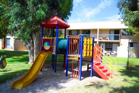 Kalbarri Beach Resort - New Castle Tourism 2