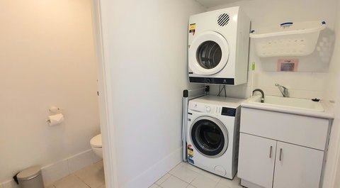 Sandcastles Beachfront Luxury Retreat Apartment - Newcastle Accommodation 21
