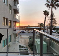 Sandcastles Beachfront  Luxury Retreat Apartment - Newcastle Accommodation