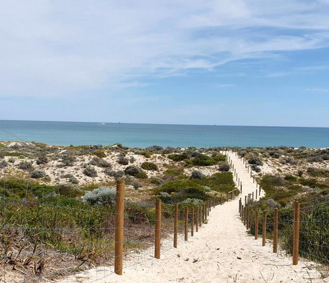 Sandcastles Beachfront Luxury Retreat Apartment - Newcastle Accommodation 26