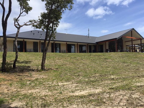 Eagle Bay House - Newcastle Accommodation 12