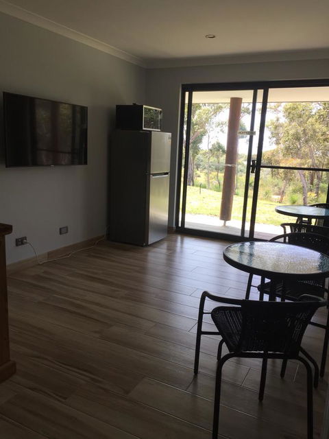 Eagle Bay House - Newcastle Accommodation 16