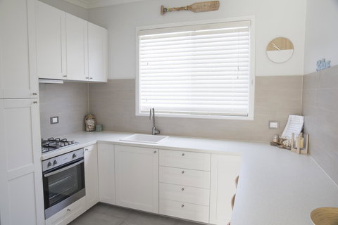 Salty Shack Lancelin - Newcastle Accommodation 7