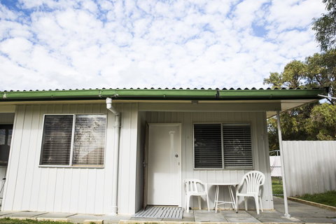 Salty Shack Lancelin - Newcastle Accommodation 13