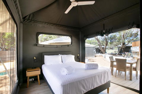 Discovery Resorts - Rottnest Island - New Castle Tourism 18