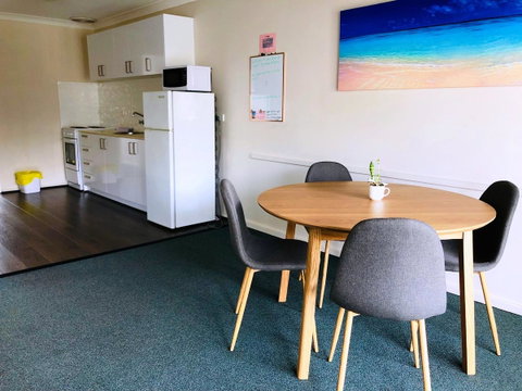 West Beach Lagoon 216 - Quiet & Relaxing - Newcastle Accommodation 6