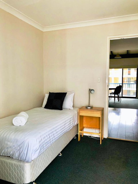 West Beach Lagoon 216 - Quiet & Relaxing - Newcastle Accommodation 3