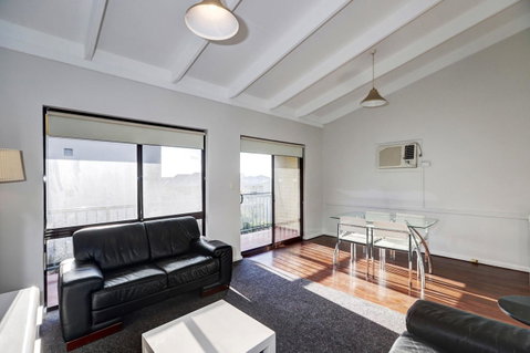 West Beach Lagoon 213 - Corner Unit! - Newcastle Accommodation 2