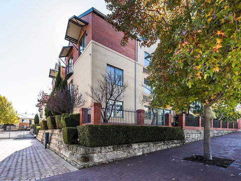 Subiaco Village 28 - New Castle Tourism 25