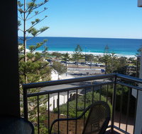 Scarborough - Oceanview 2 bed 2 bathroom Apartment - Newcastle Accommodation