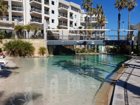 Scarborough - Oceanview 2 Bed, 2 Bathroom Apartment - Newcastle Accommodation 8
