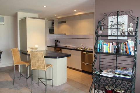 Scarborough - Oceanview 2 Bed, 2 Bathroom Apartment - Newcastle Accommodation 11
