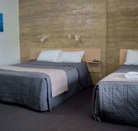 Hopetoun Motel  Chalet Village - Newcastle Accommodation
