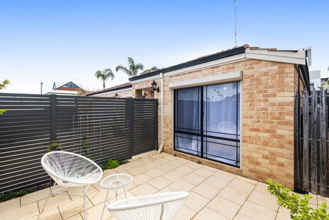 Scarborough Villa On Duke - Newcastle Accommodation 22