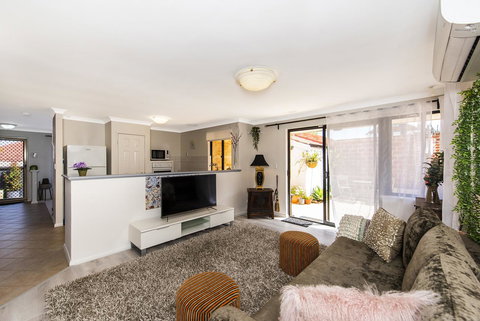 Scarborough Villa On Duke - Newcastle Accommodation 29