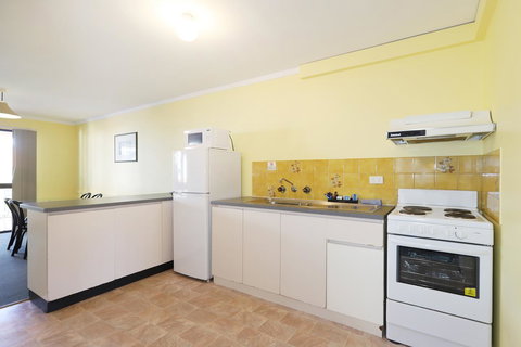 West Beach Lagoon 109 â€“ Amazing Location! - Newcastle Accommodation 7