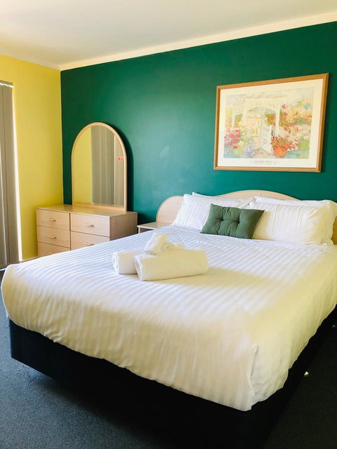 West Beach Lagoon 109 â€“ Amazing Location! - Newcastle Accommodation 5