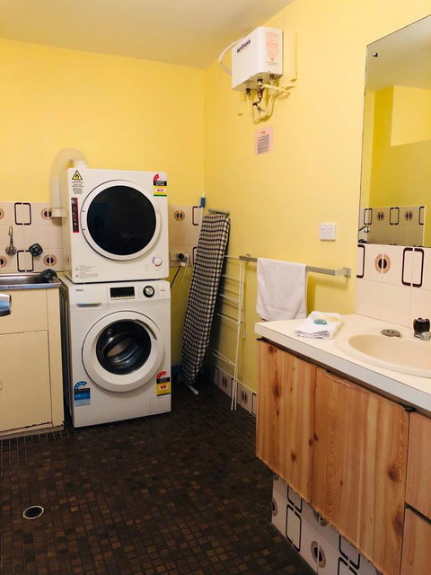 West Beach Lagoon 109 â€“ Amazing Location! - Newcastle Accommodation 8