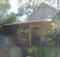Black Cockatoo Lodge - Newcastle Accommodation