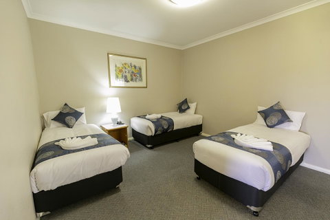 Esplanade Hotel Busselton - Newcastle Accommodation 2