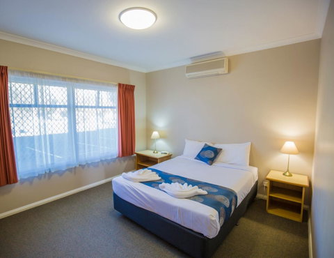 Esplanade Hotel Busselton - Newcastle Accommodation 9
