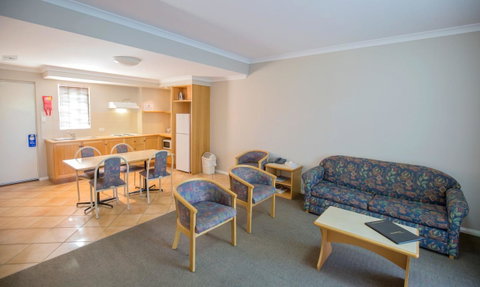 Esplanade Hotel Busselton - Newcastle Accommodation 6