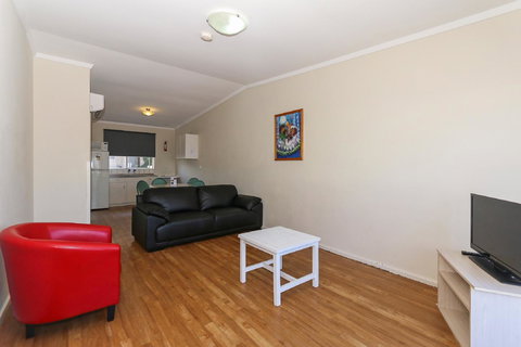 Scarborough Apartments - Newcastle Accommodation 2