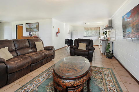 Harvey Farm Lodge - New Castle Tourism 17