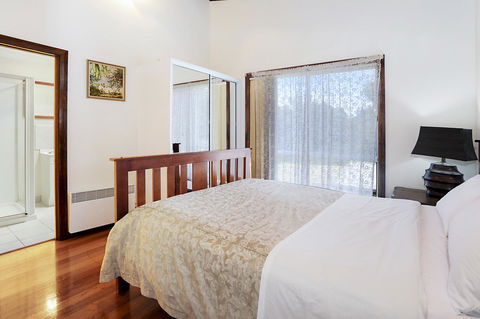 Harvey Farm Lodge - New Castle Tourism 12