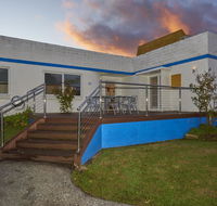 Bridport Holiday Rental - Newcastle Accommodation