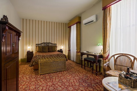 Hadley\'s Orient Hotel - Newcastle Accommodation 31