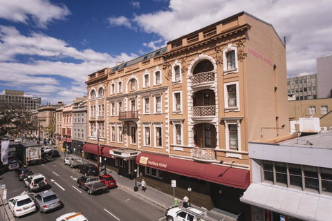 Hadley\'s Orient Hotel - Newcastle Accommodation 0
